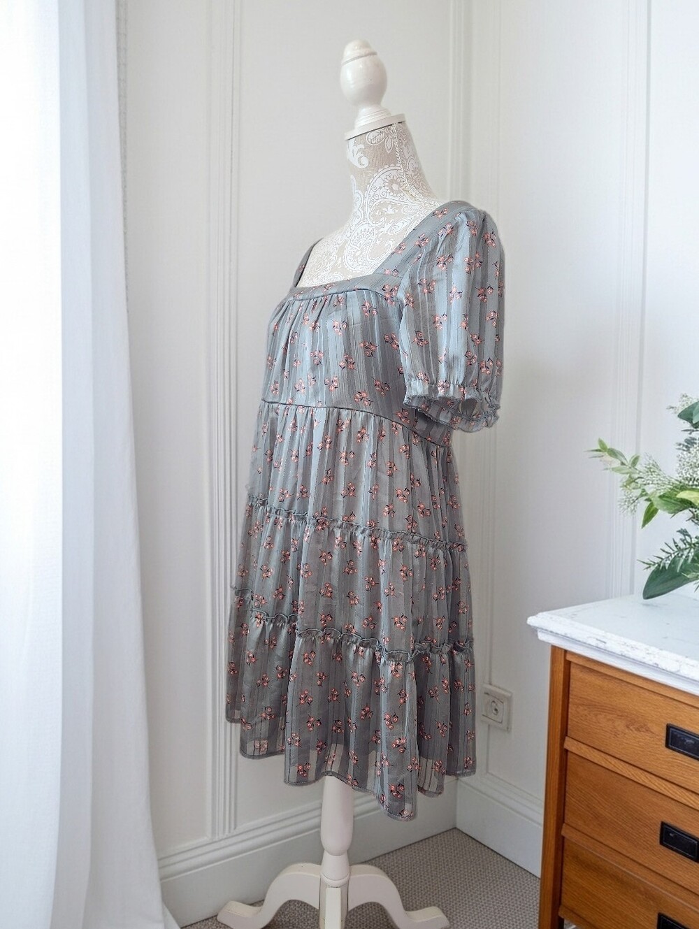 Trixxi Clothing Co Green Floral Pleated Boho Cottage Core Dress Size L